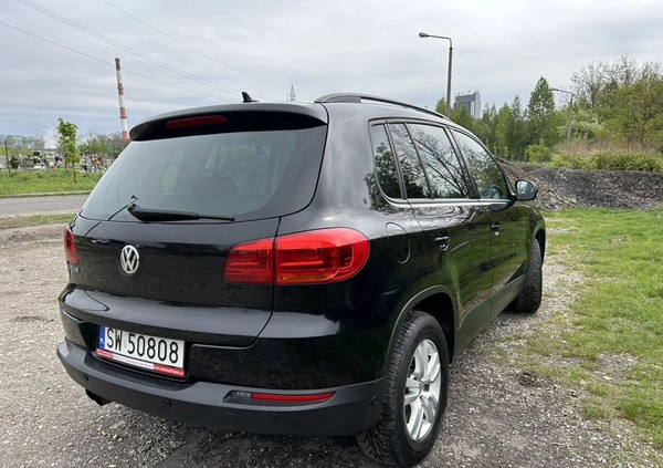 Volkswagen Tiguan cena 49900 przebieg: 207000, rok produkcji 2015 z Będzin małe 562